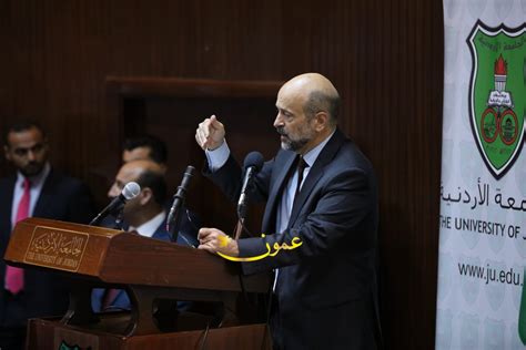 الرزاز مازحا: قتيبة لن يهاجر حجزنا .